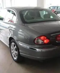 Jaguar X-type 2.0d Executive EU3