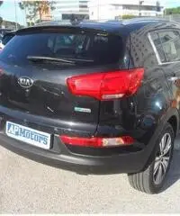KIA Sportage 1.7 CRDI VGT 2WD high tech