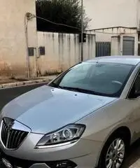 LANCIA Delta 1.6 MJT DPF Gold/Platinum