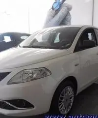 LANCIA Ypsilon 0.9 T.Air 85 CV 5 porte Metano Ecochic Silver