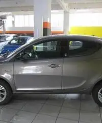 LANCIA Ypsilon 0.9 TwinAir 85 CV 5 porte Metano Ecochic Platinum