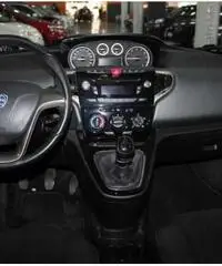 LANCIA Ypsilon 1.2 69 CV 5 porte GPL Ecochic Gold