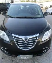 LANCIA Ypsilon 1.2 69 CV 5 porte Silver