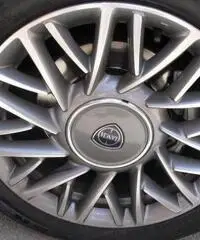 LANCIA Ypsilon 1.3 MJT 16V 95 CV 5 porte S&S Black&Red