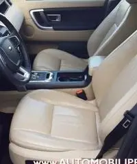 LAND ROVER Discovery Sport 2.2 SD4 HSE (DVD Post-Xeno-Pelle)
