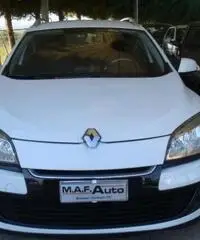 RENAULT Megane Mégane 1.5 dCi 110CV SporTour Wave Nav RENAULT Megane Mégane 1.5 dCi 110CV SporTour Wave Nav