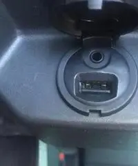 Peugeot 3008 1.6 HDi 110CV cambio robotizzato Tendance