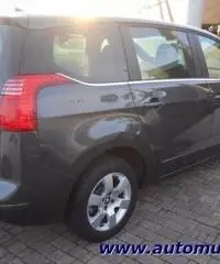 PEUGEOT 5008 1.6BlueHDi 120 S&S Business PEUGEOT 5008 1.6BlueHDi 120 S&S Business