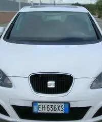 SEAT Leon 1.6 TDI CR DPF DSG Copa SEAT Leon 1.6 TDI CR DPF DSG Copa