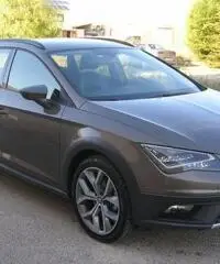 SEAT Leon 1.6 TDI 110 CV 4DRIVE ST Start/Stop X-PERIENCE Bus SEAT Leon 1.6 TDI 110 CV 4DRIVE ST Start/Stop X-PERIENCE Bus