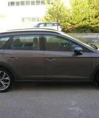 SEAT Leon 1.6 TDI 110 CV 4DRIVE ST Start/Stop X-PERIENCE Bus SEAT Leon 1.6 TDI 110 CV 4DRIVE ST Start/Stop X-PERIENCE Bus