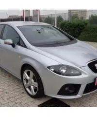 SEAT Leon 2.0 TDI DPF FR SEAT Leon 2.0 TDI DPF FR