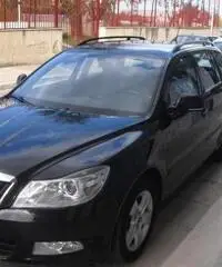 SKODA Octavia Station Wagon 1.6 TDI CR F.AP. DSG Wag. Amb. SKODA Octavia Station Wagon 1.6 TDI CR F.AP. DSG Wag. Amb.