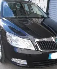 SKODA Octavia Station Wagon 1.6 TDI CR F.AP. DSG Wag. Amb. SKODA Octavia Station Wagon 1.6 TDI CR F.AP. DSG Wag. Amb.