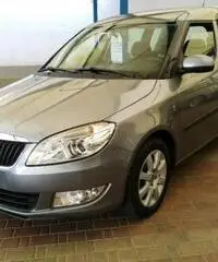 SKODA Roomster 1.6 TDI CR 90CV Comfort SKODA Roomster 1.6 TDI CR 90CV Comfort