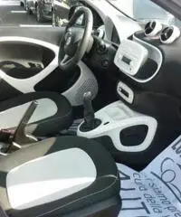 SMART ForFour 70 1.0 Passion UNICO PROPRIETARIO SMART ForFour 70 1.0 Passion UNICO PROPRIETARIO