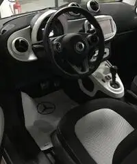 smart fortwo 70 1.0 Automatic Passion smart fortwo 70 1.0 Automatic Passion