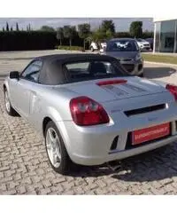 TOYOTA MR 2 1.8i 16V TOYOTA MR 2 1.8i 16V