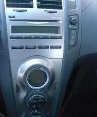 TOYOTA Yaris 1.4 D-4D DPF 5p. M-MT Sol