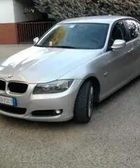 Vendo bmw 320 xdrive futura e90 Vendo bmw 320 xdrive futura e90