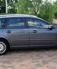 VENDO VOLVO V50 2.0D SUMMUM S.W. VENDO VOLVO V50 2.0D SUMMUM S.W.