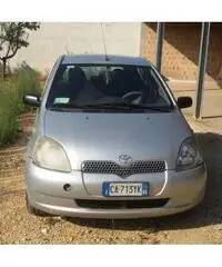 Vendo YARIS 2002 unico proprietario Vendo YARIS 2002 unico proprietario