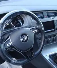 VOLKSWAGEN Golf 1.6 TDI 5p. Comf. BlueMotion Technology Nav VOLKSWAGEN Golf 1.6 TDI 5p. Comf. BlueMotion Technology Nav