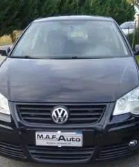 VOLKSWAGEN Polo 1.4/69CV TDI 5p. Comfortline VOLKSWAGEN Polo 1.4/69CV TDI 5p. Comfortline