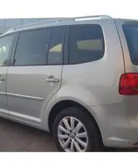 Volkswagen Touran Business 2.0 TDI 140 CV Highline