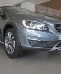 Volvo S60 Cross Country D3 Geartronic Momentum