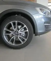 Volvo S60 Cross Country D3 Geartronic Momentum