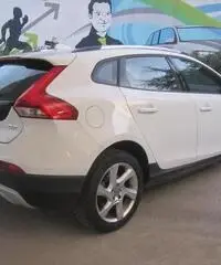 Volvo V40 Cross Country D2 120 CV Business