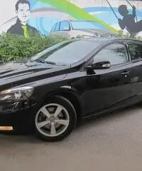 Volvo V40 D2 120 cv Business Volvo V40 D2 120 cv Business