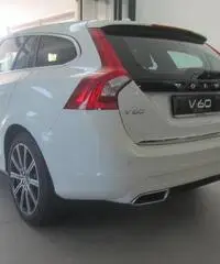 Volvo V60 D6 Twin Engine Geartronic Summum