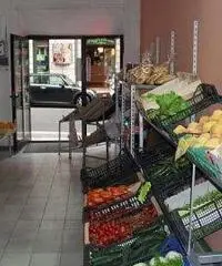 Grazioso locale commerciale in centro