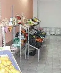 Grazioso locale commerciale in centro