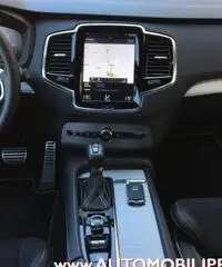 VOLVO XC90 2.0 D5 AWD R-design