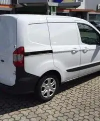 FORD Tourneo Courier 1.5 TDCI 75 CV Plus **KM 0**