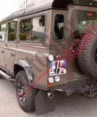 LAND ROVER Defender 110 2.4 TD4 SW SE LIM. EDIT. 7 P. 