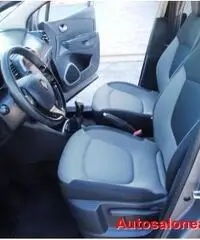 RENAULT Captur 1.5 dCi Project Runway