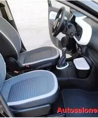 RENAULT Twingo SCe Live EURO 5 RENAULT Twingo SCe Live EURO 5