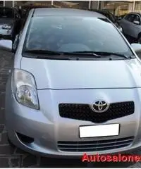 TOYOTA Yaris 1.4 D-4D 5 porte EURO 4