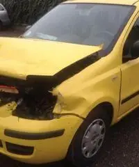 CERCO AUTO INCIDENTATE E USATE A BIELLA T.3487444558
