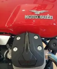 MOTO GUZZI V7 STONE MOTO GUZZI V7 STONE