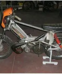 PEUGEOT 103.