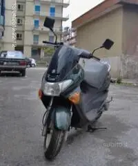 Scambio scooter Honda CBFs YAMAHA FAZER