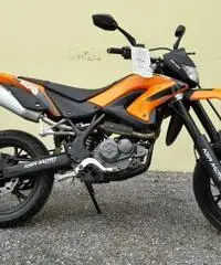 TW 125 cc Super Motard - NUOVO marca KSR moto Austria TW 125 cc Super Motard - NUOVO marca KSR moto Austria