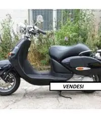VENDESI SCOOTER HABANA APRILIA VENDESI SCOOTER HABANA APRILIA