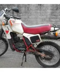 Moto enduro Cagiva Elefant
