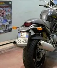 DUCATI Monster 1000 DS -(992 cc.-solo 11.000 km.)